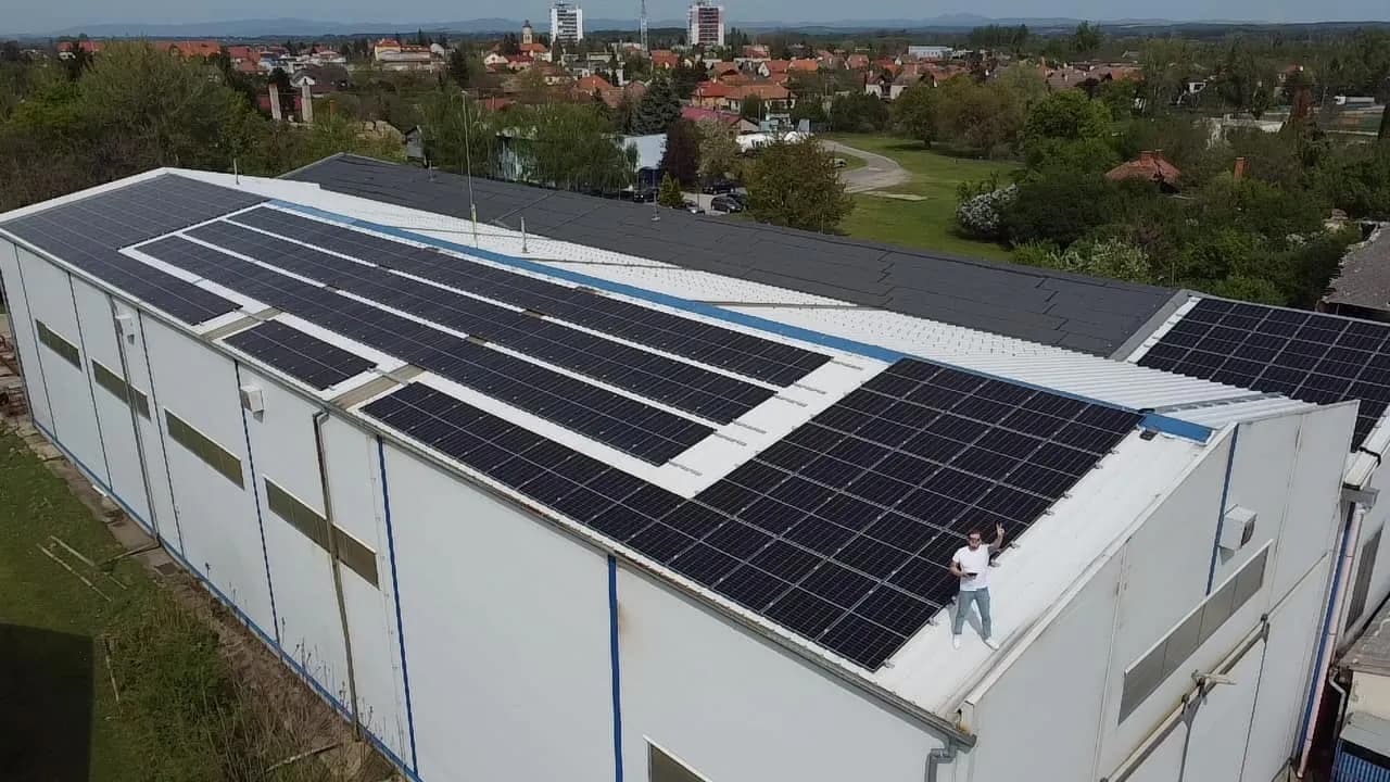 Skladová hala so žeriavom