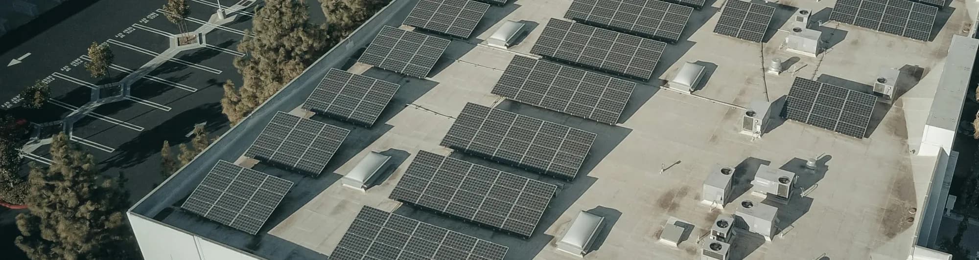 FOP Slovakia - fotovoltaika pre komerčné objekty. Ilustračný obrázok.